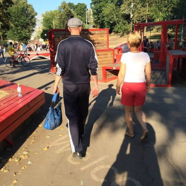 Pictures That Show Who's The Boss And Who's The Slave (40 pics)