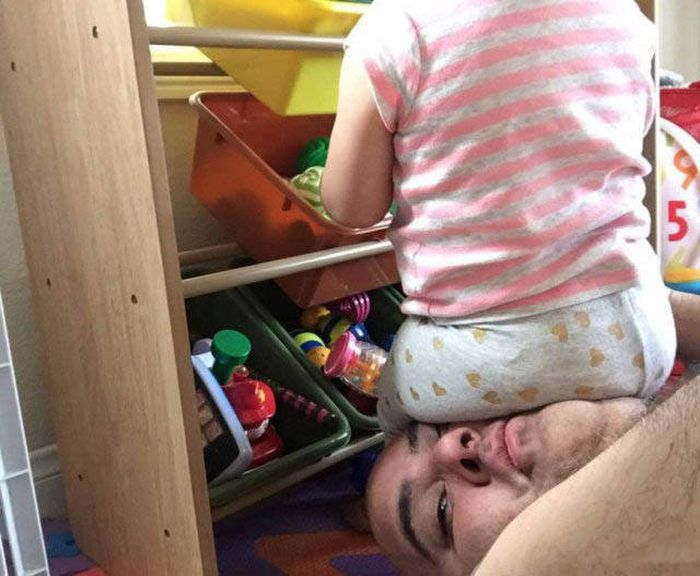 Pictures That Show Who's The Boss And Who's The Slave (40 pics)