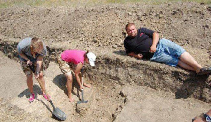 Pictures That Show Who's The Boss And Who's The Slave (40 pics)