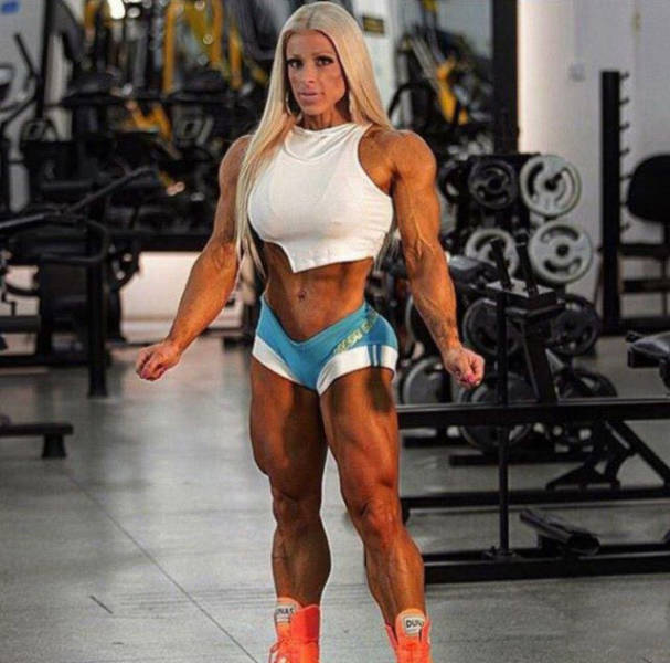 Ripped Girls That Could Definitely Beat You Up (42 pics)