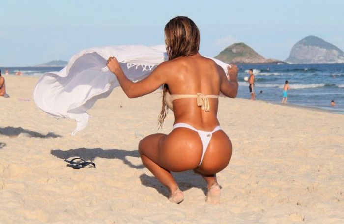 Sexy Girls From Brazil Who Know How To Turn Up The Heat (36 pics)