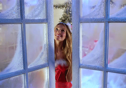 Sexy Christmas Gifs That Will Get You In The Holiday Spirit (24 gifs)