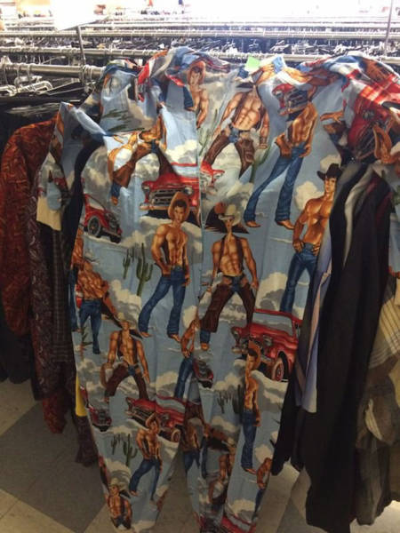 Thrift Shop Discoveries That Will Melt Your Brain (41 pics)