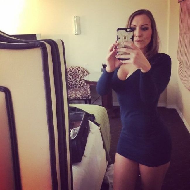 Women In Tight Dresses Are A Dream Come True (40 pics)