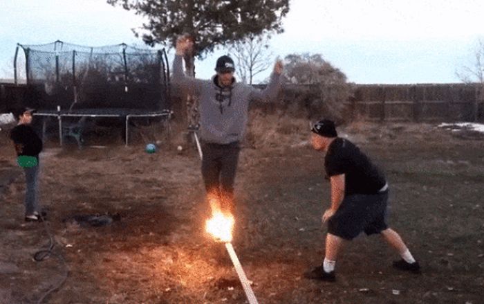 Daring People Who Like To Live Life To The Extreme (27 gifs)