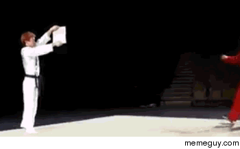 Daring People Who Like To Live Life To The Extreme (27 gifs)