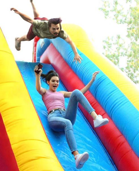 Guy Photoshops Himself Into Hilarious Photos With Kendall Jenner (60 pics)