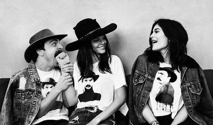 Guy Photoshops Himself Into Hilarious Photos With Kendall Jenner (60 pics)