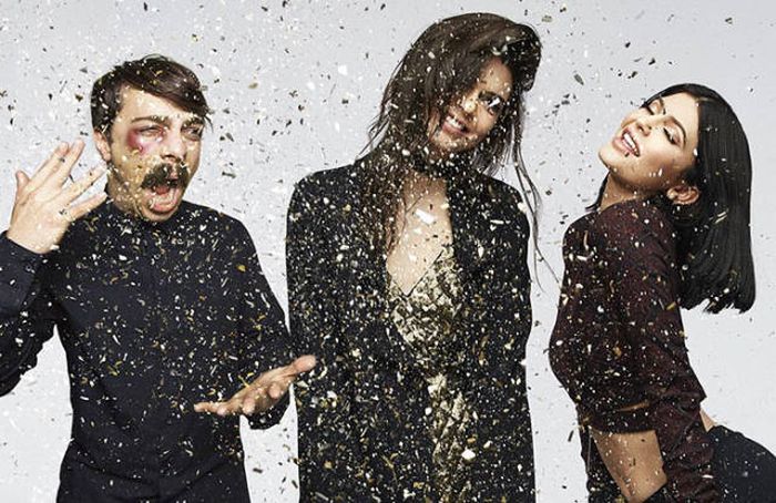 Guy Photoshops Himself Into Hilarious Photos With Kendall Jenner (60 pics)