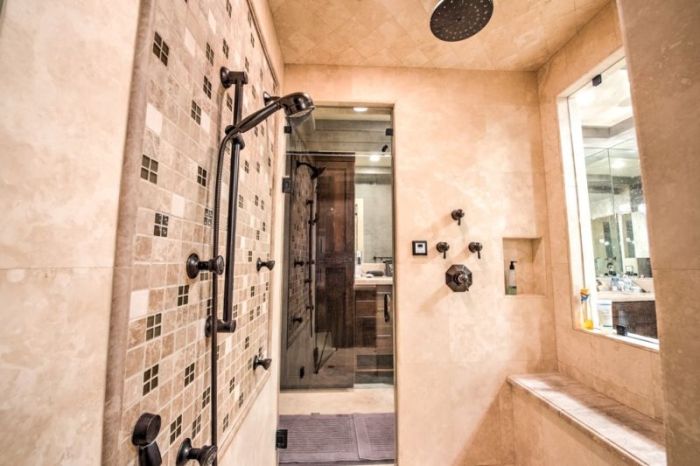Dan Bilzerian's Las Vegas Bachelor Pad Is Now On The Market (28 pics)