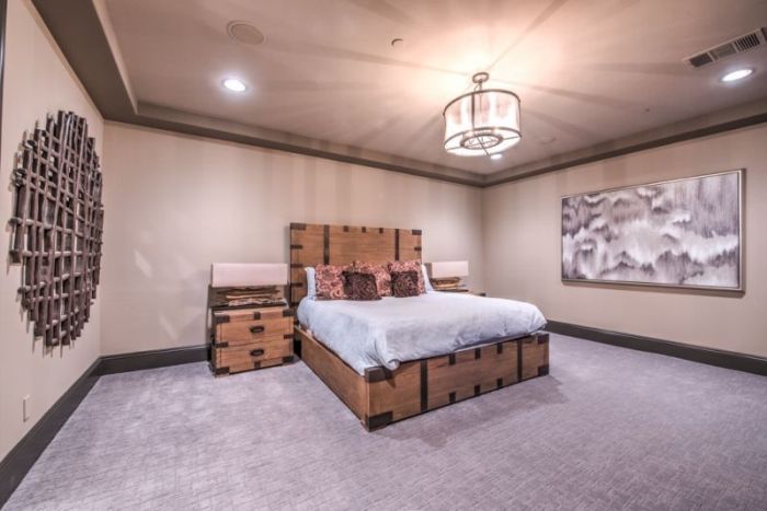 Dan Bilzerian's Las Vegas Bachelor Pad Is Now On The Market (28 pics)
