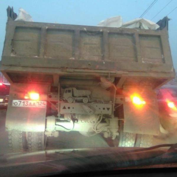 Pictures That Say A Thousand Words And A Whole Lot More (42 pics)