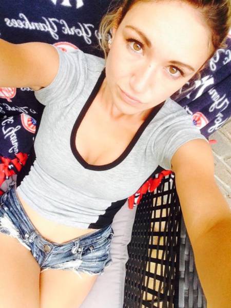 Sometimes Sexy Short Shorts Just Aren't Short Enough (34 pics)