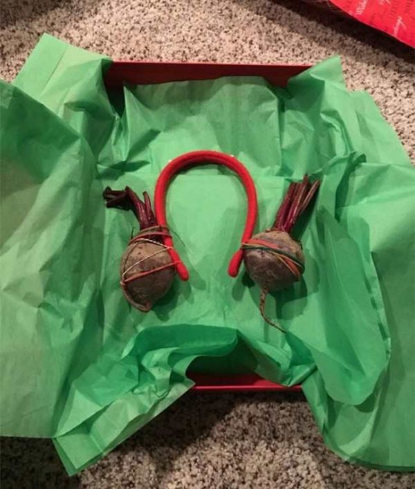 Hilarious Christmas Gifts That Will Crack You Up (18 pics)
