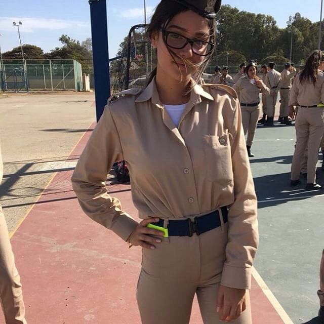 Say Hello To The Hot Women Of The Israeli Defense Force (31 pics)