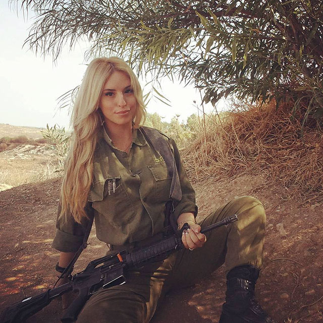 Say Hello To The Hot Women Of The Israeli Defense Force (31 pics)