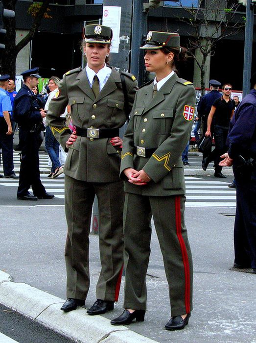 Hot Serbian Women Who Look Good In Uniform (35 pics)