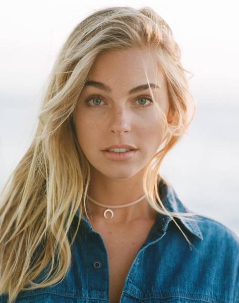 Beautiful Girls Are The Reason Why The World Keeps Spinning (51 pics)