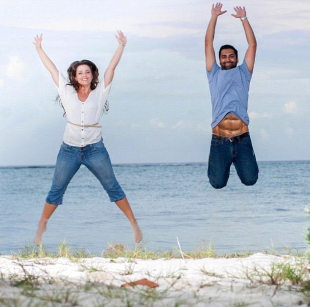 The Most Cringeworthy Engagement Photos Ever Taken (18 pics)