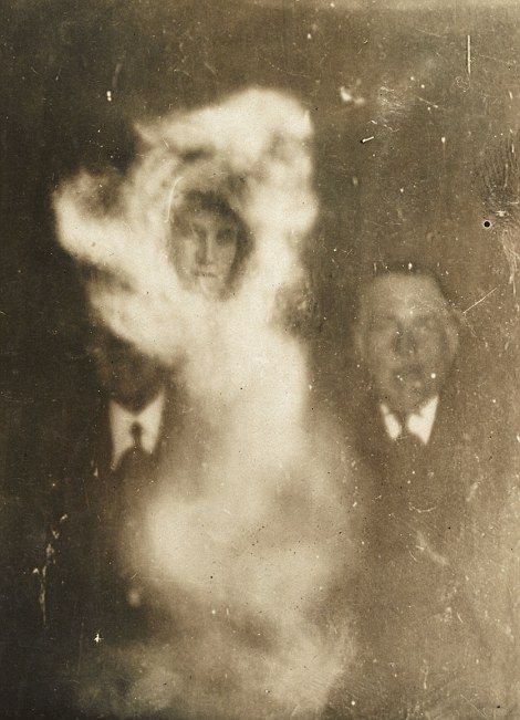 The First Ghosts Ever Caught On Camera (22 pics)