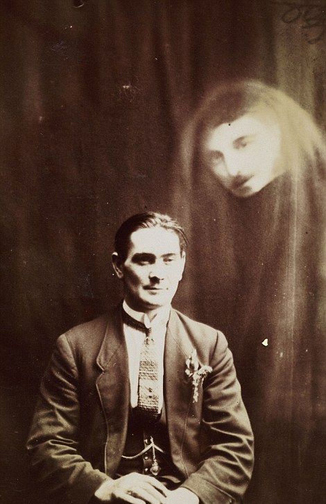 The First Ghosts Ever Caught On Camera (22 pics)