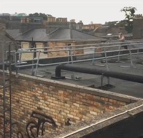 Daring People Who Showed No Fear While Cheating Death (15 gifs)