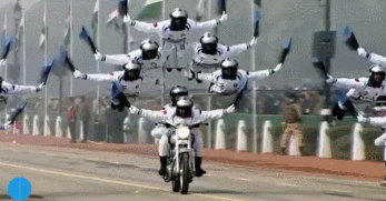 Daring People Who Showed No Fear While Cheating Death (15 gifs)