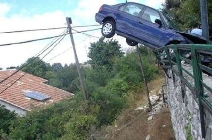 The Worst Driving Fails You're Ever Going To See (29 pics)