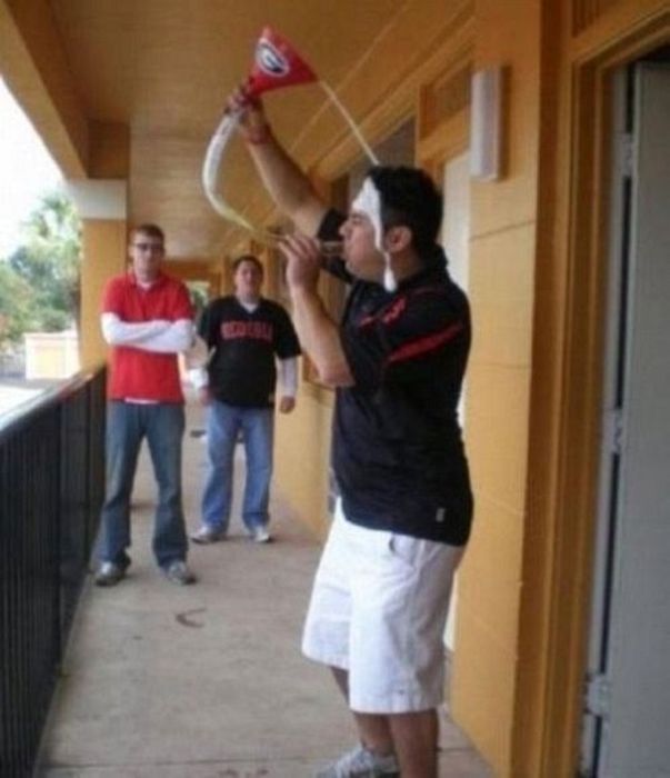 Amusing Drunk Fails That Up The Awesomeness (30 pics)