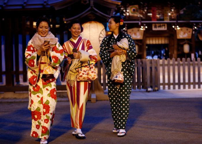 An Exciting Look At Daily Life In Japan (48 pics)