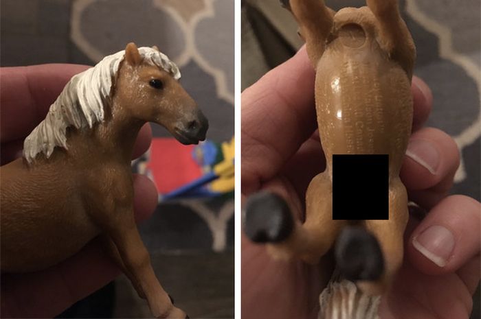 These Toy Horses Are A Little Too Detailed (4 pics)
