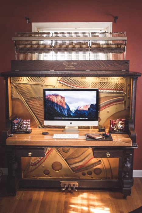 Guy Converts 1907 Upright Piano Into A Luxurious Desk (15 pics)