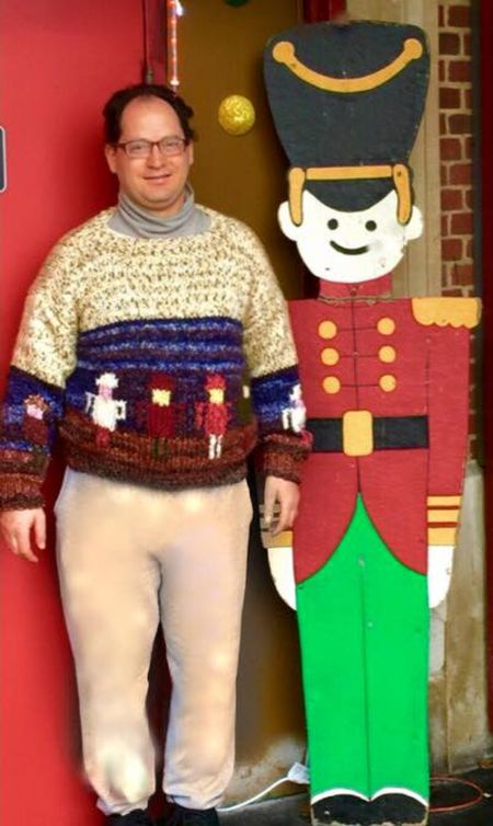 Guy Makes Sweaters Of Specific Places Then Wears Them To Those Places (24 pics)
