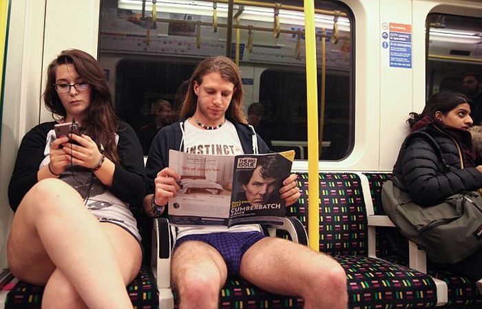 Subway Riders Around The World Enjoy No Pants Day (15 pics)