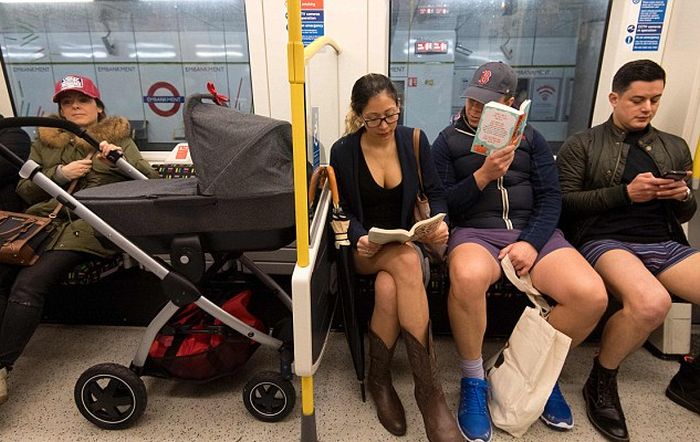 Subway Riders Around The World Enjoy No Pants Day (15 pics)