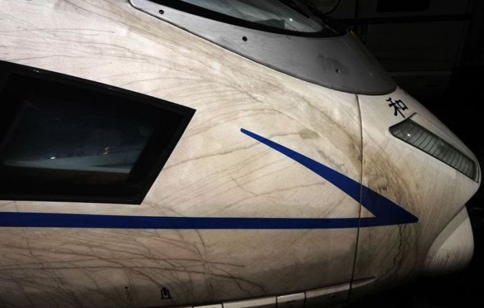 Train Traveling From Shanghai To Beijing Covered In Smog (6 pics)