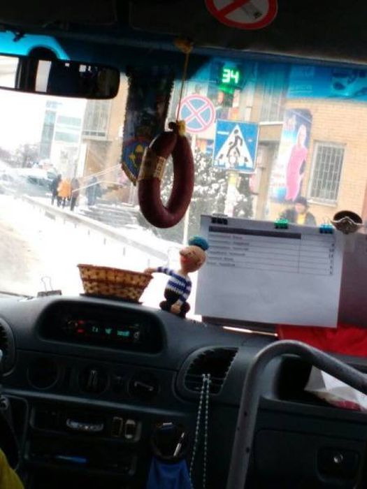 A Hilarious Dose Of Car Humor To Make Your Day (45 pics)