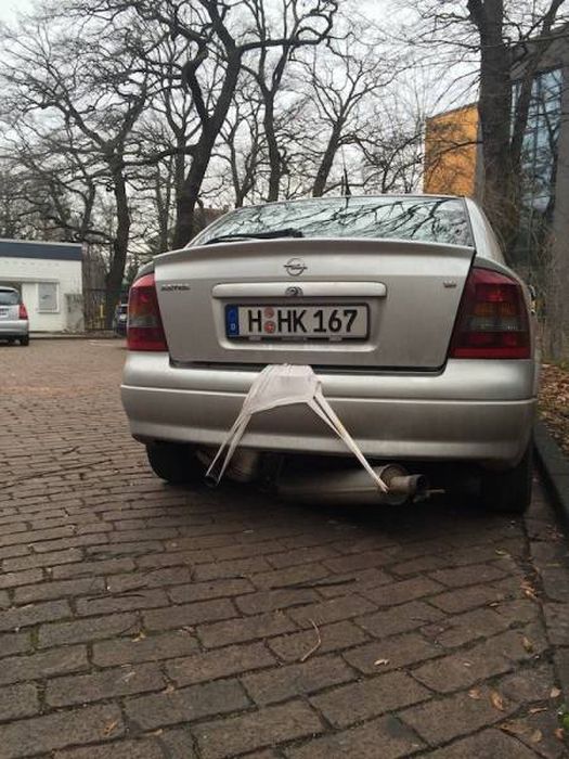 A Hilarious Dose Of Car Humor To Make Your Day (45 pics)
