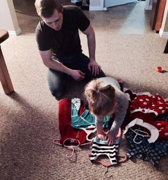 This Dad Knows How To Treat His Daughter Like A Princess (4 pics)