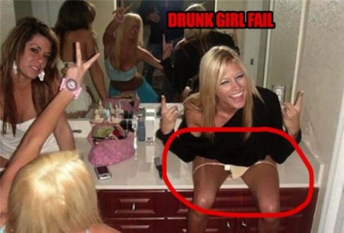 Really Ridiculous Moments That Were Caught On Camera (30 pics)