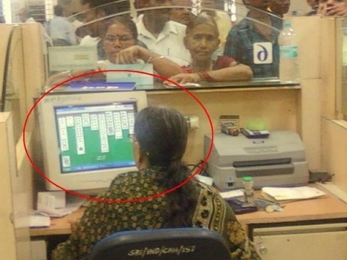 Really Ridiculous Moments That Were Caught On Camera (30 pics)