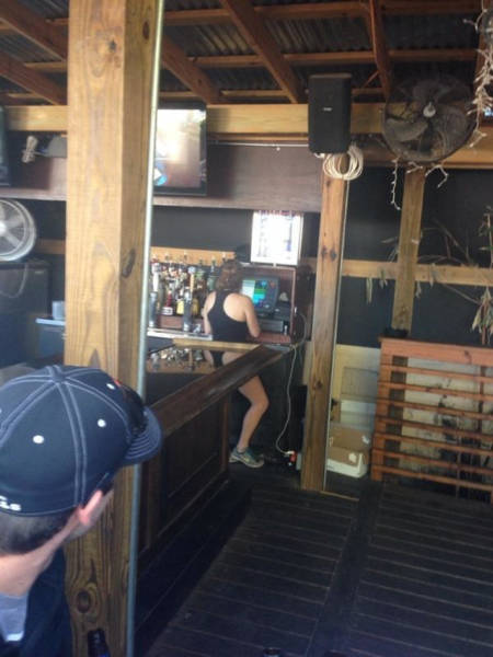 There Couldn’t Possibly Have Been A Better Moment To Take These Photos (37 pics)