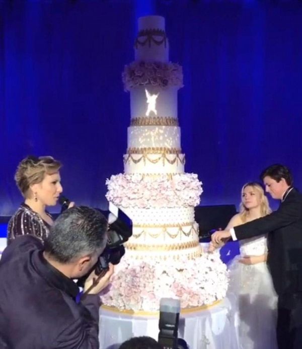 Russian Billionaire Hires Sir Elton John And Mariah Carey For A Wedding (12 pics)