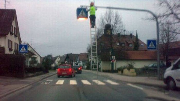 Some People Just Really Don't Care About Safety (38 pics)