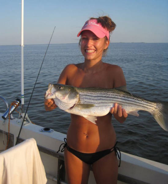 Pics That Prove Hot Girls Like To Fish Too (45 pics)