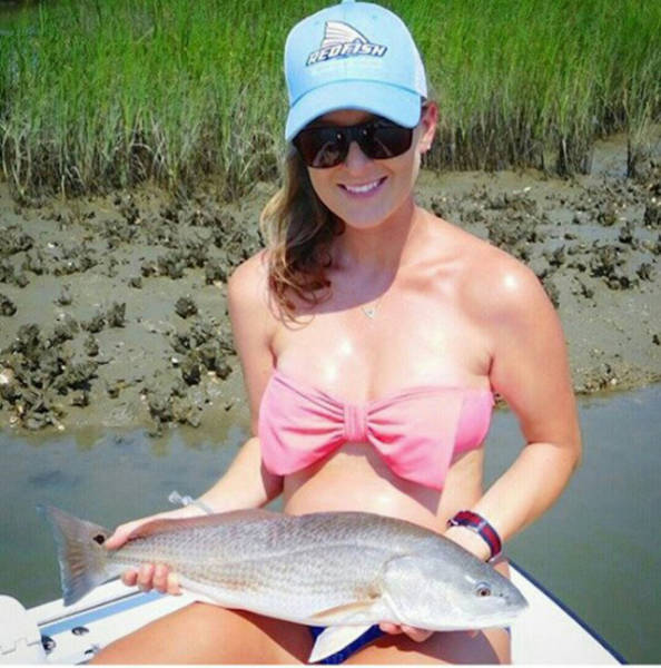 Pics That Prove Hot Girls Like To Fish Too (45 pics)