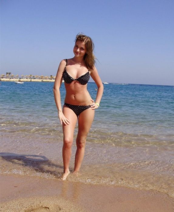 Gorgeous Russian Girls Are Impossible To Resist (45 pics)
