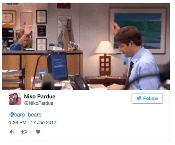 Girl Trolls Guy By Texting Him Quotes From The Office (9 pics)
