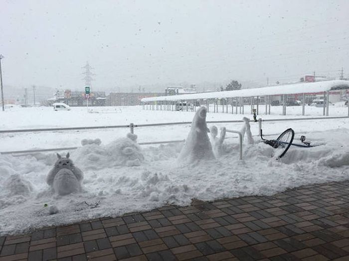 In Japan People Turn Snow Into Art Masterpieces (27 pics)