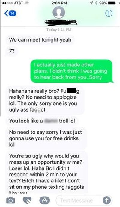 Tinder Chick Loses It After Being Rejected (4 pics)